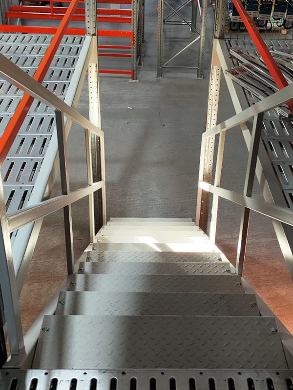 Перенос и реконструкция полочного мезонина в Волгодонске